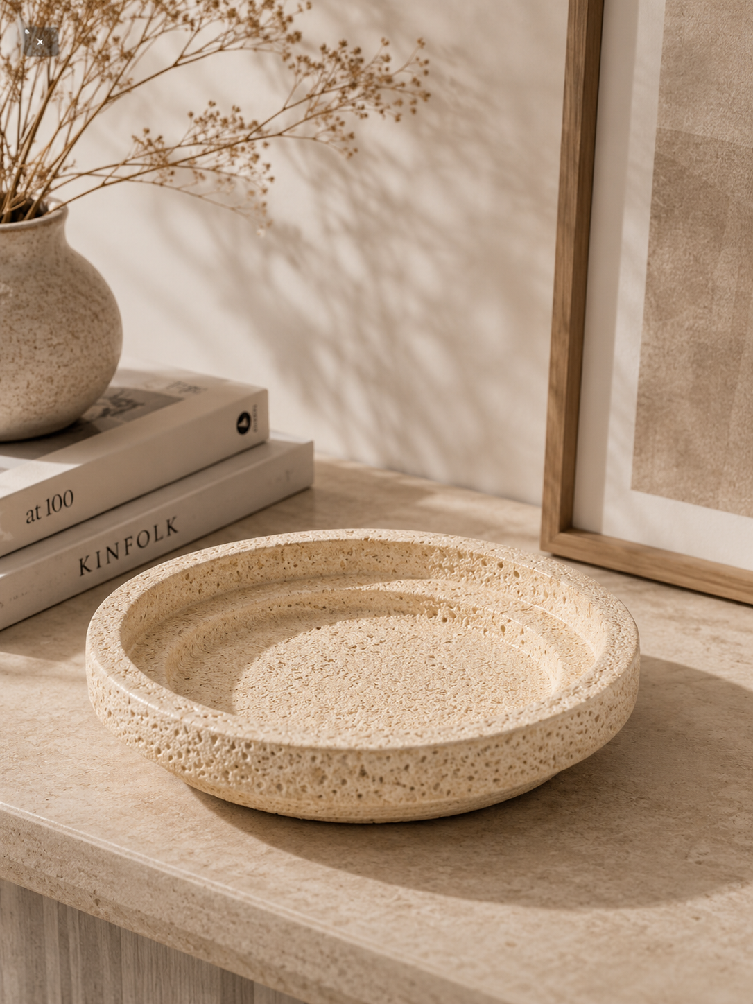 Sculpture Décorative en Résine Effet Travertin – Design Minimaliste